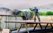 Hydroblasting to check corrosion of marine risers